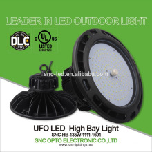 L&#39;éclairage 135b Highbay énuméré par DLC et UL a mené la lumière élevée d&#39;entrepôt de lumière de la baie 135w